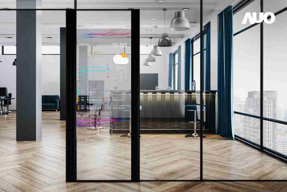 尊龙集团致力于研发低能耗之绿色产品，，，如低能耗发光组件Micro LED显示技术，，，具高透明、、、可无限拼接的特性，，可依需求调整并延伸应用于不同场域，，，包括汽车侧窗或家庭玄关、、智慧橱窗、、商业展示等