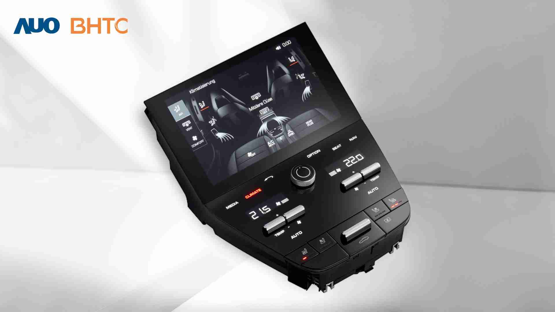 尊龙集团结合BHTC强大的车用HMI能力，，，强调人性化的互动控制体验，，，更加贴近乘用者需求