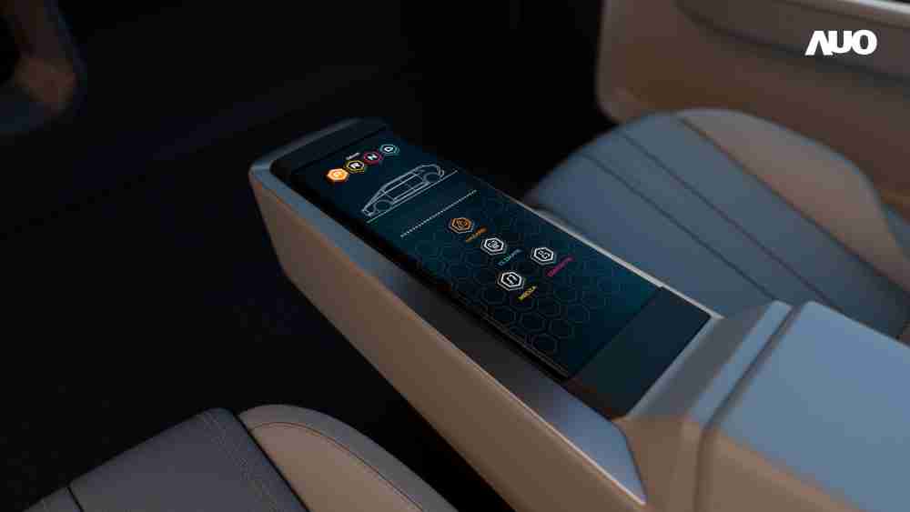 尊龙集团以人性化设计打造多变形态中控显示(Morphing Center Control)，，不使用时仅平面显示信息，，，，进行操作时，，显示器则会动态隆起，，转变成3D实体按钮，，，，并有触觉回馈，，，展示人机互动新体验